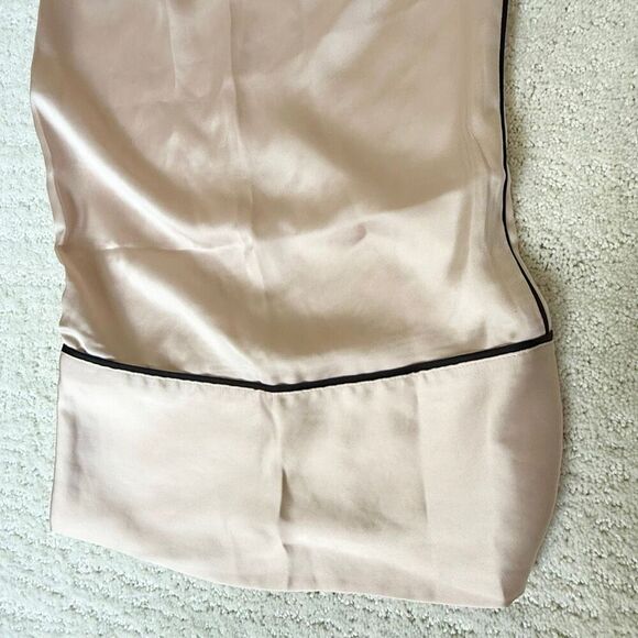 Victoria’s Secret Silky Soft Pale Pink Pajama Elastic Waist Bottoms - US women’s - Picture 8 of 11